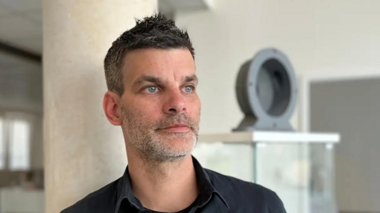 Porträt von Philipp Binkert, CEO von 3D-MODEL.